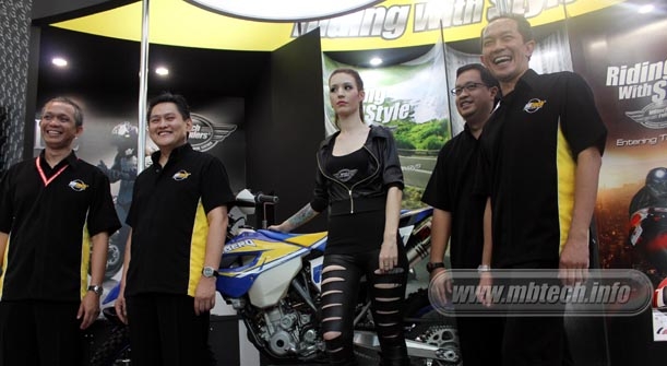 MBtech Riders Cruiser Tampil Menarik Dengan Tekstur Carbonfiber ...